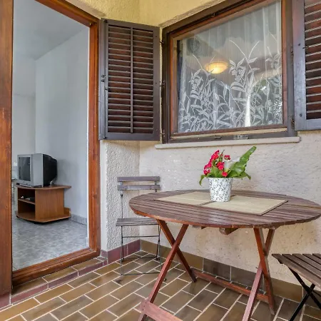 Folo.4 Apartment